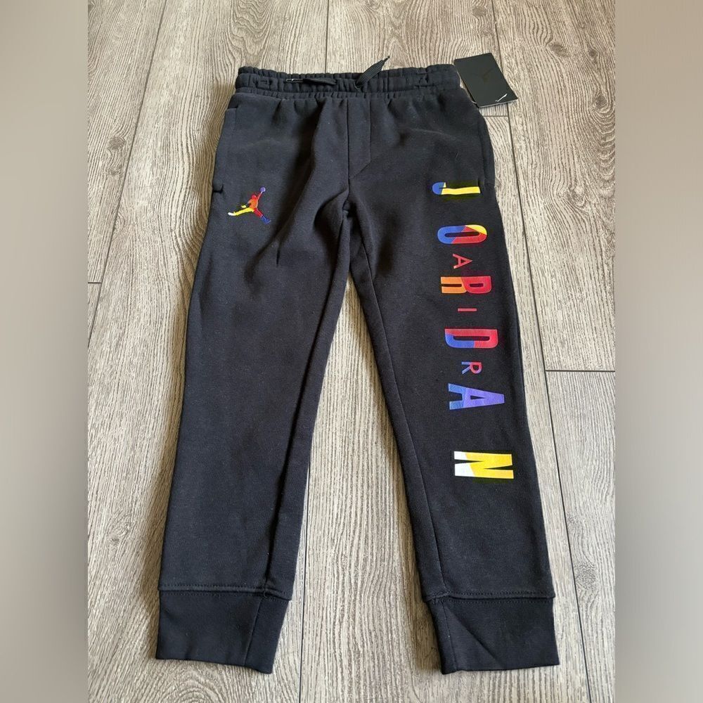 Jordan air boys graphic with embroidered logo very beautiful and colorful